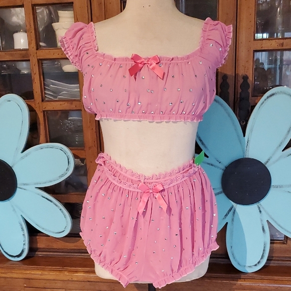 Pink Two-Piece Set with Ruffles and Bows - Picture 1 of 7